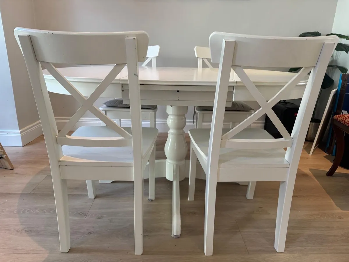 Dining Table and 4 chairs - Image 2