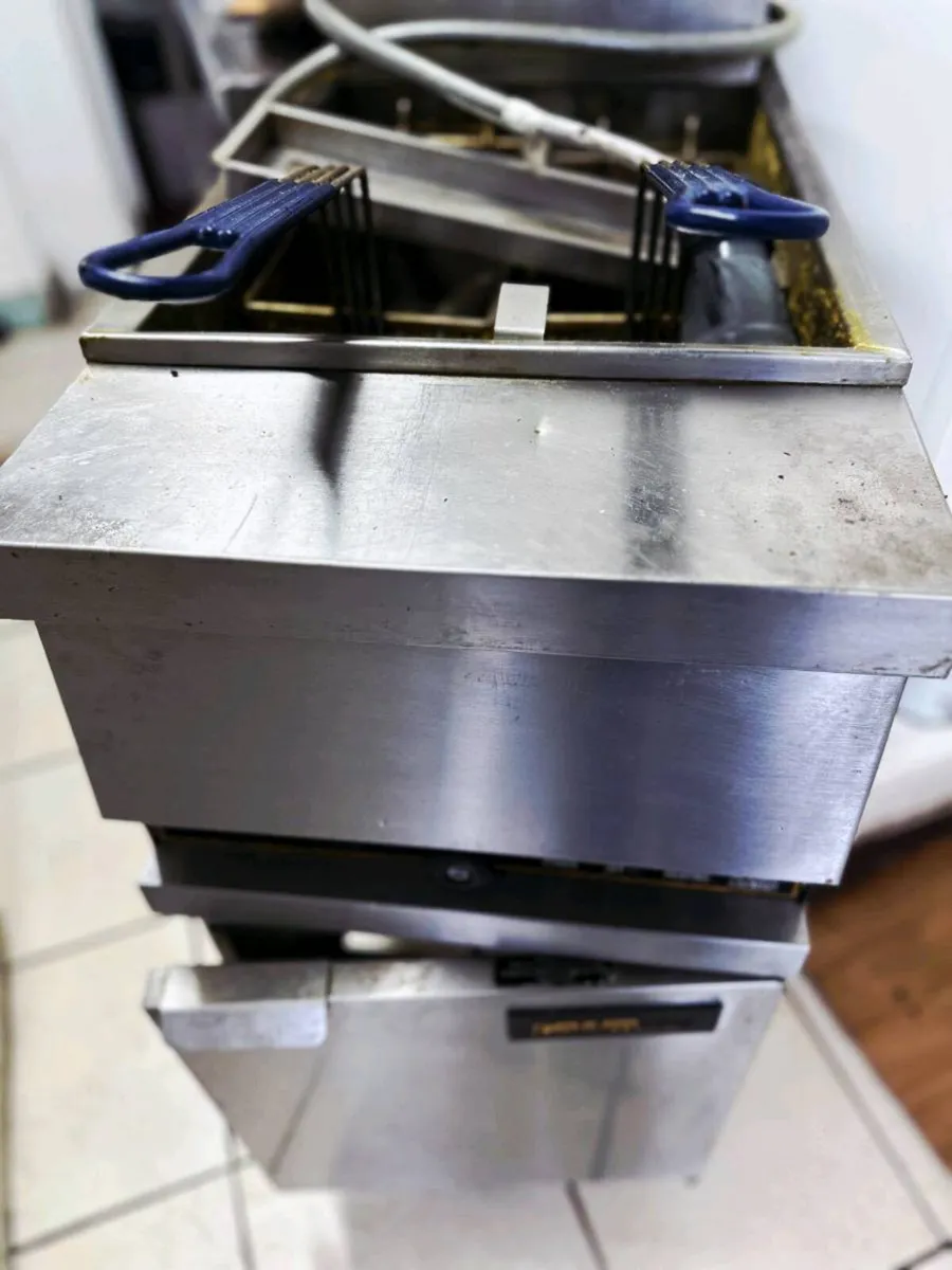 Anets GoldenFry Commercial Deep Fryer – Heavy Duty - Image 2