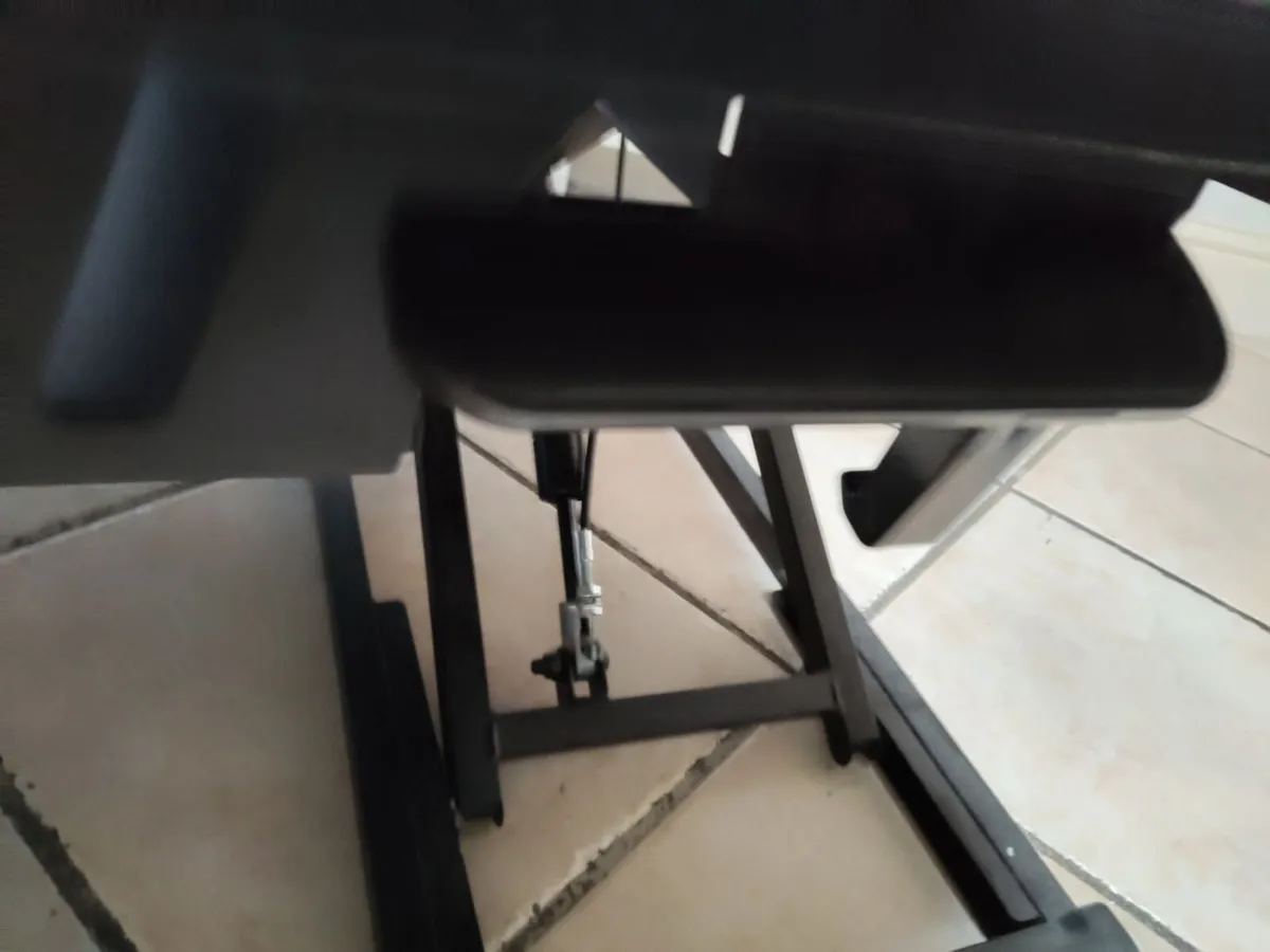 Desk raiser - Image 1