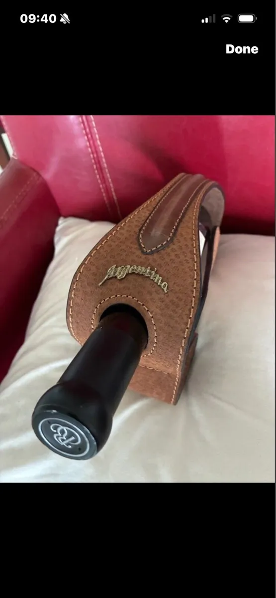 Leather Wine Bottle Holder Caddy Carrier/ Pourer - Image 1