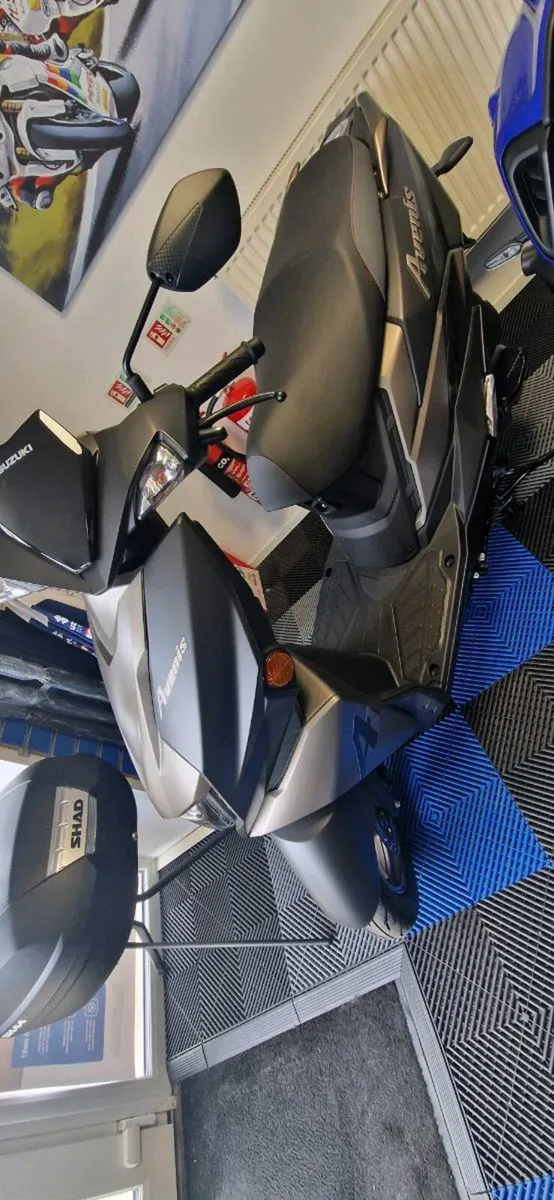 Suzuki Burgman 125 - Image 1