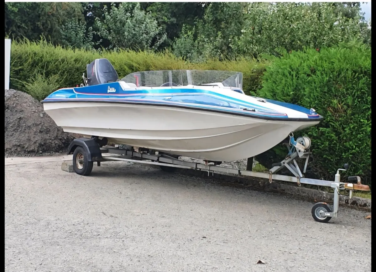 Shakespear soeedboat - Image 1