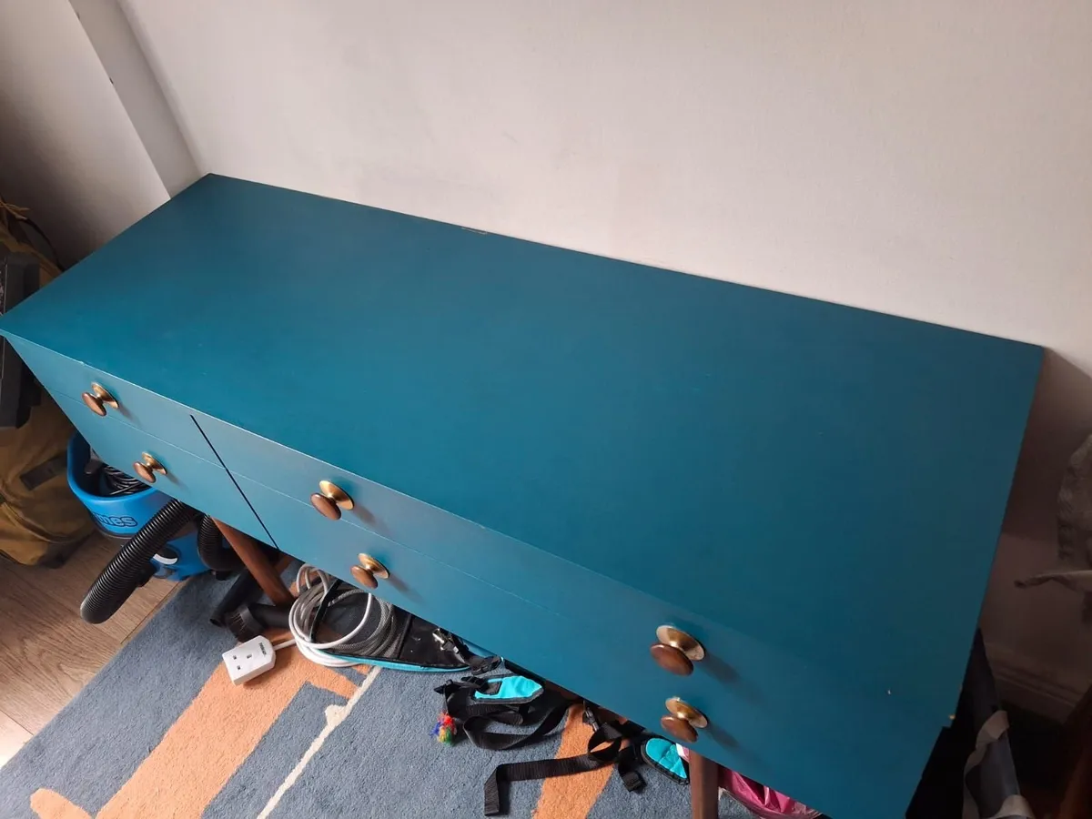 Chest of drawers - Image 1