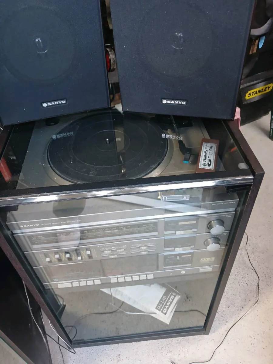 Hifi units - Image 1