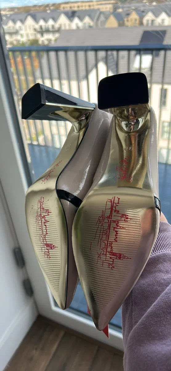 Women’s shoes - Image 2