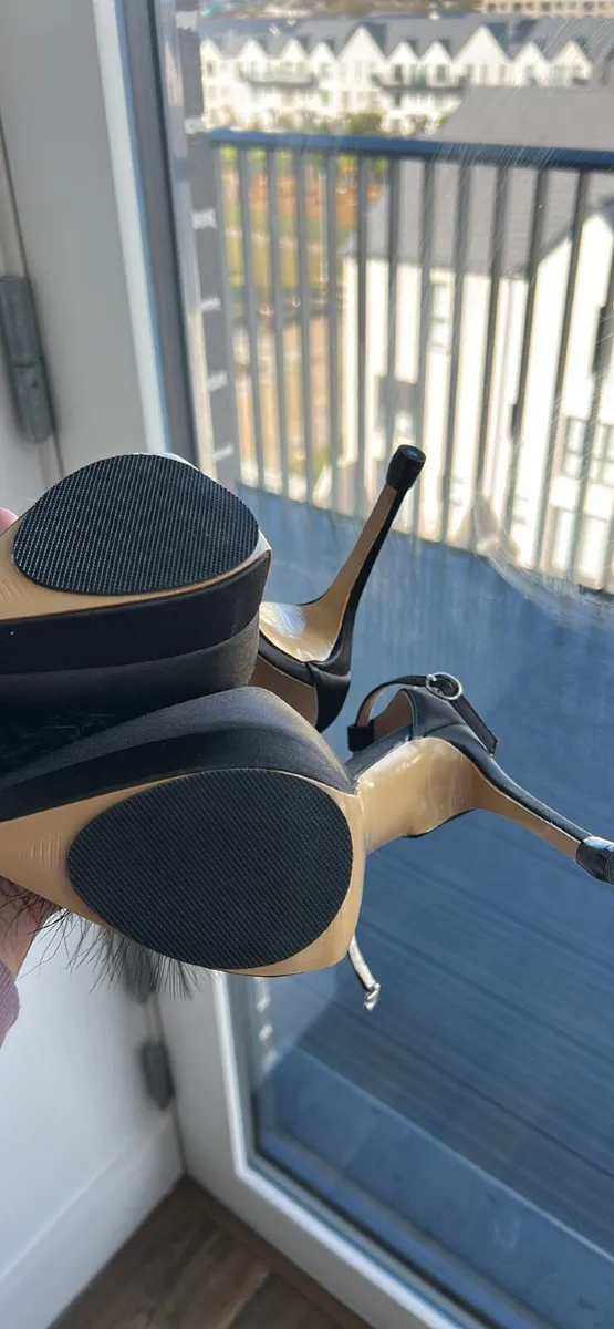 Women’s shoes - Image 3