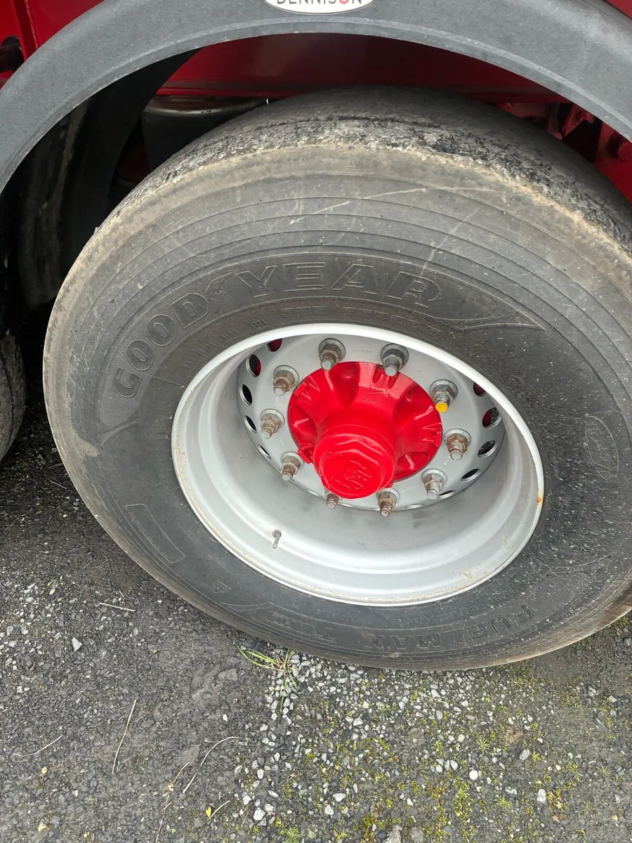 Dennison 45ft flat - Image 2