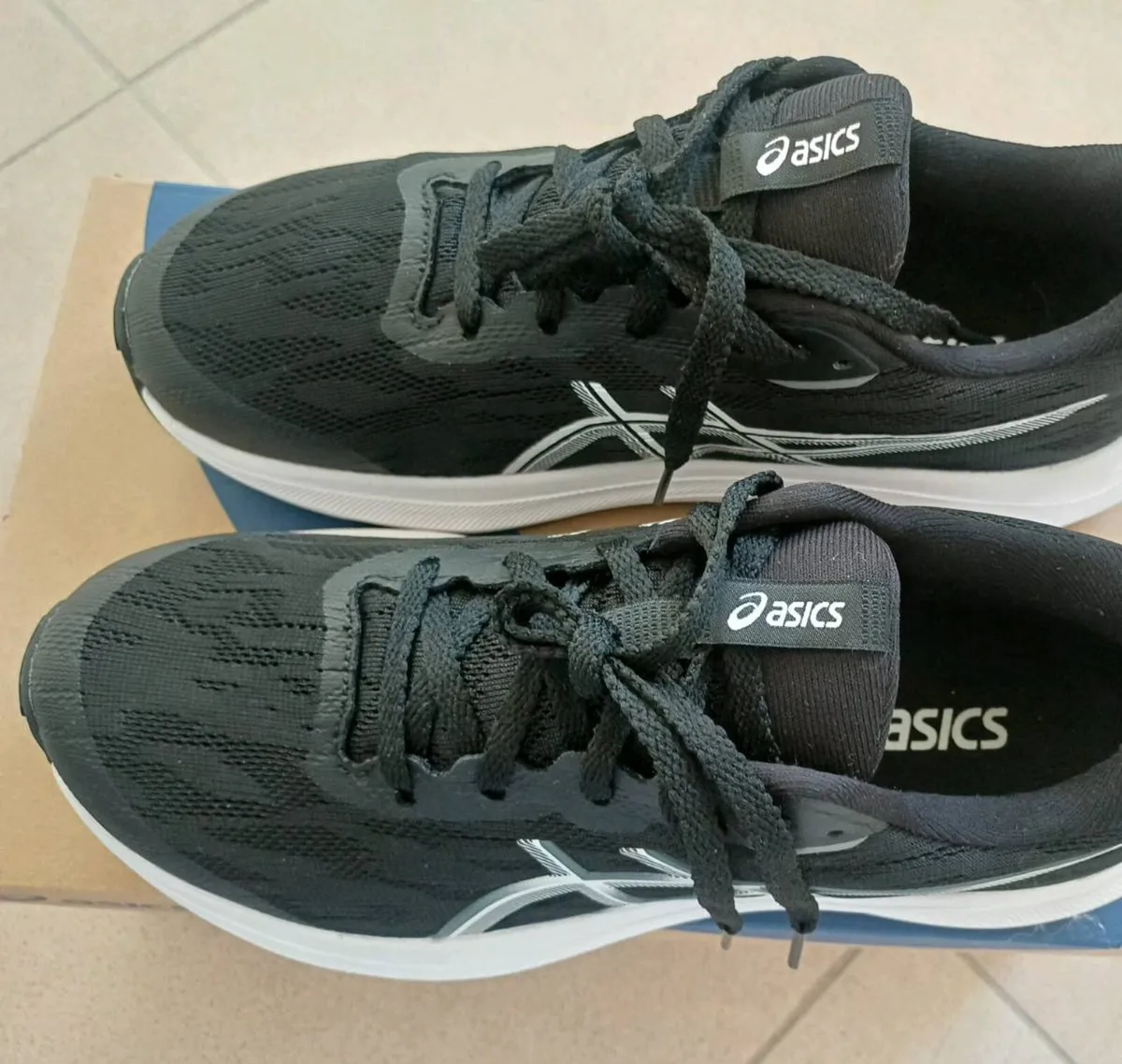 Asics GT1000 trainers - Image 3