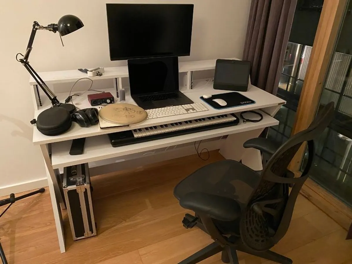 Glorious Sound Desk Pro - Professional Studio Workstation (White) - Image 2