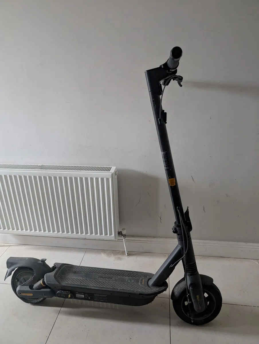 Segway Ninebot Max G2 + Kugoo M4 Pro E-scooters - Image 1