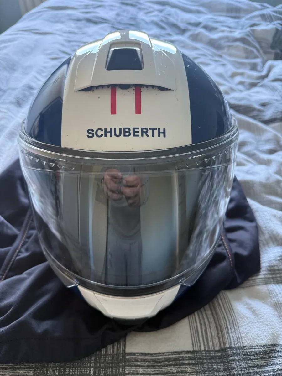 SCHUBERTH HELMET - Image 1