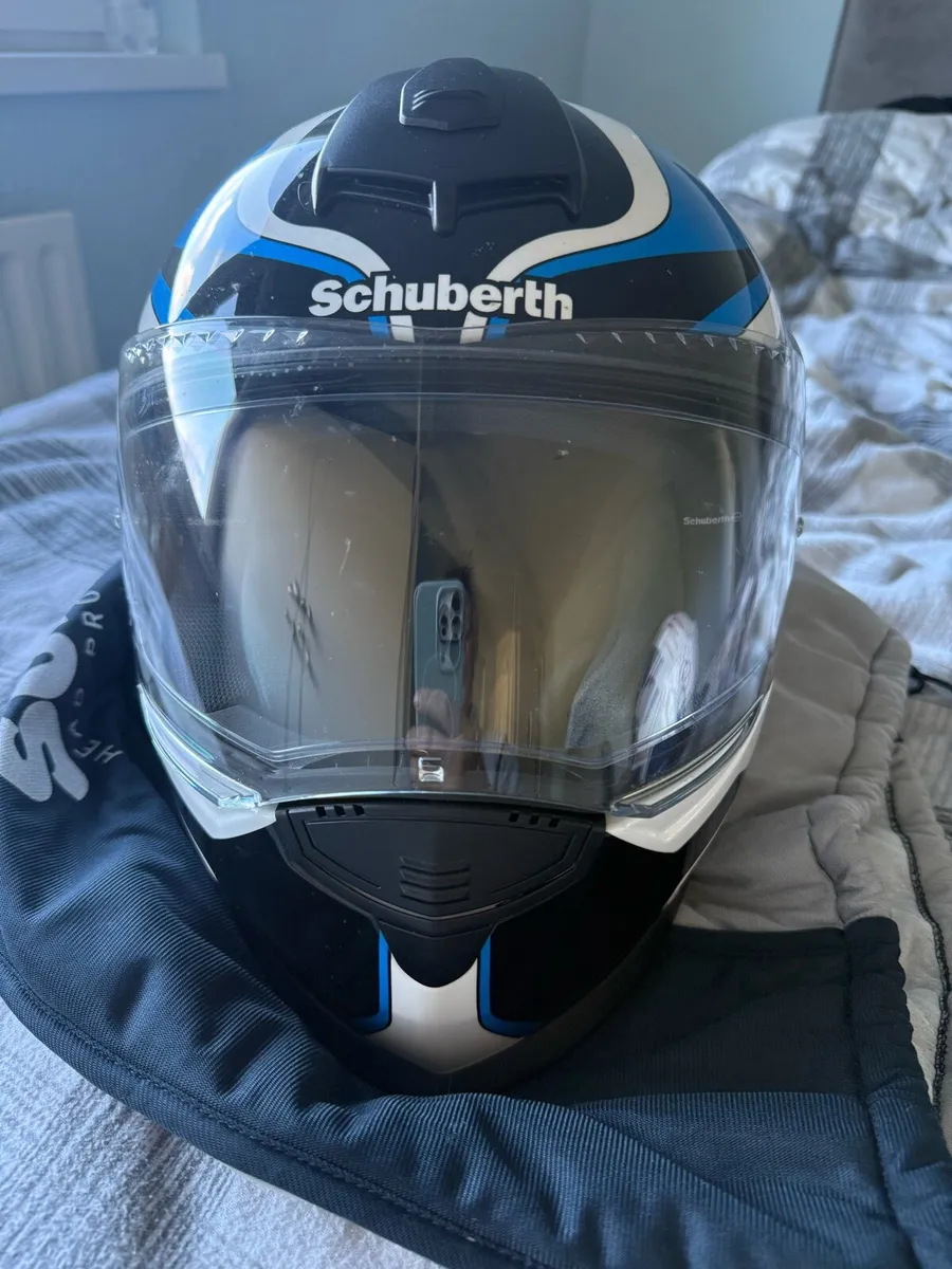 SCHUBERTH HELMET - Image 1