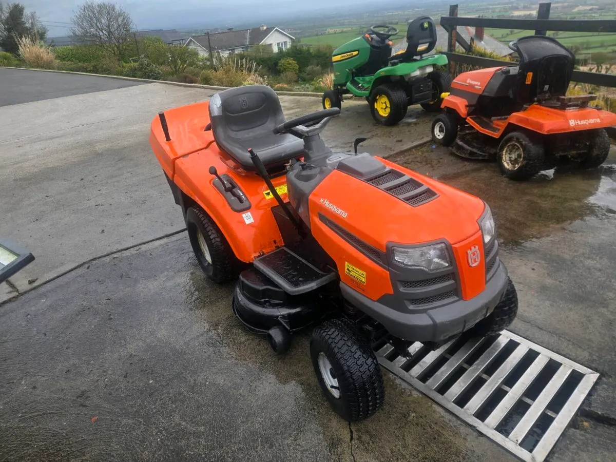 Husquvana lawnmower for sale - Image 3