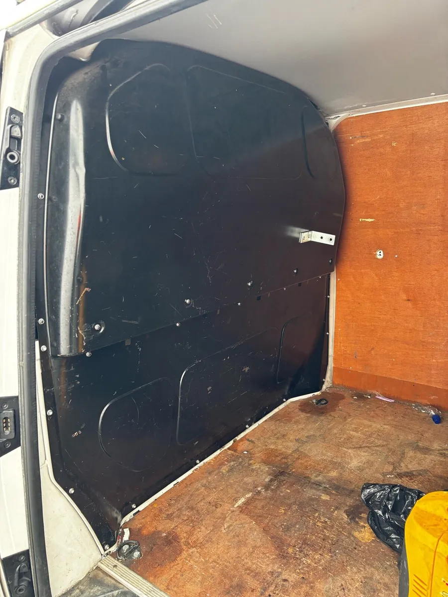 VW Transporter roof bars and bulkhead - Image 2