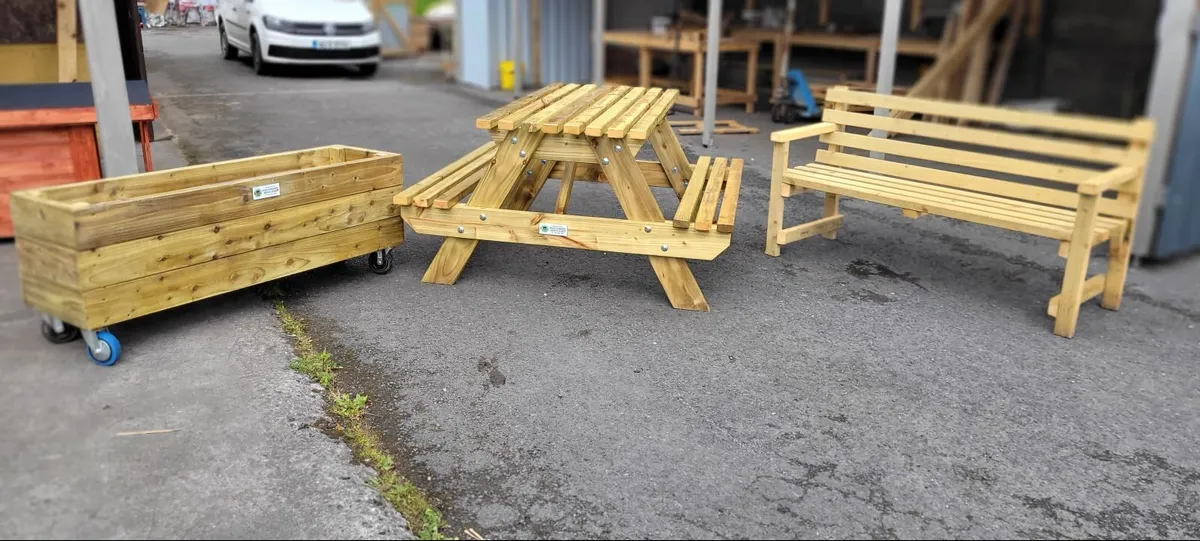 Wooden Garden Furniture - Image 1