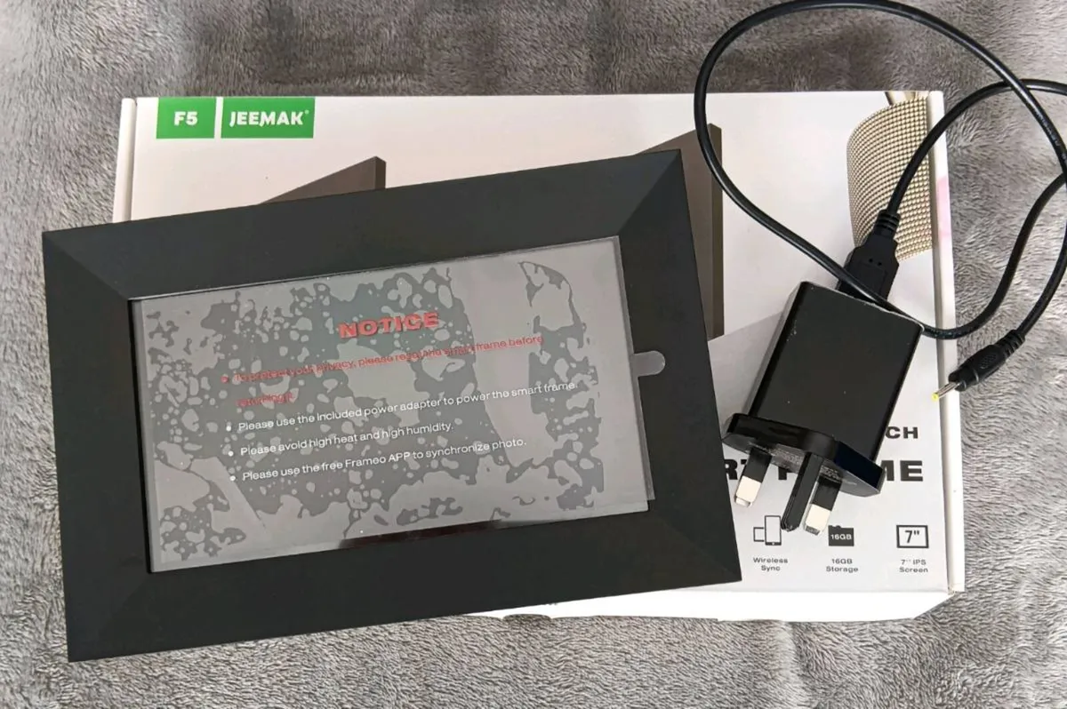 Photo Frame - Image 2