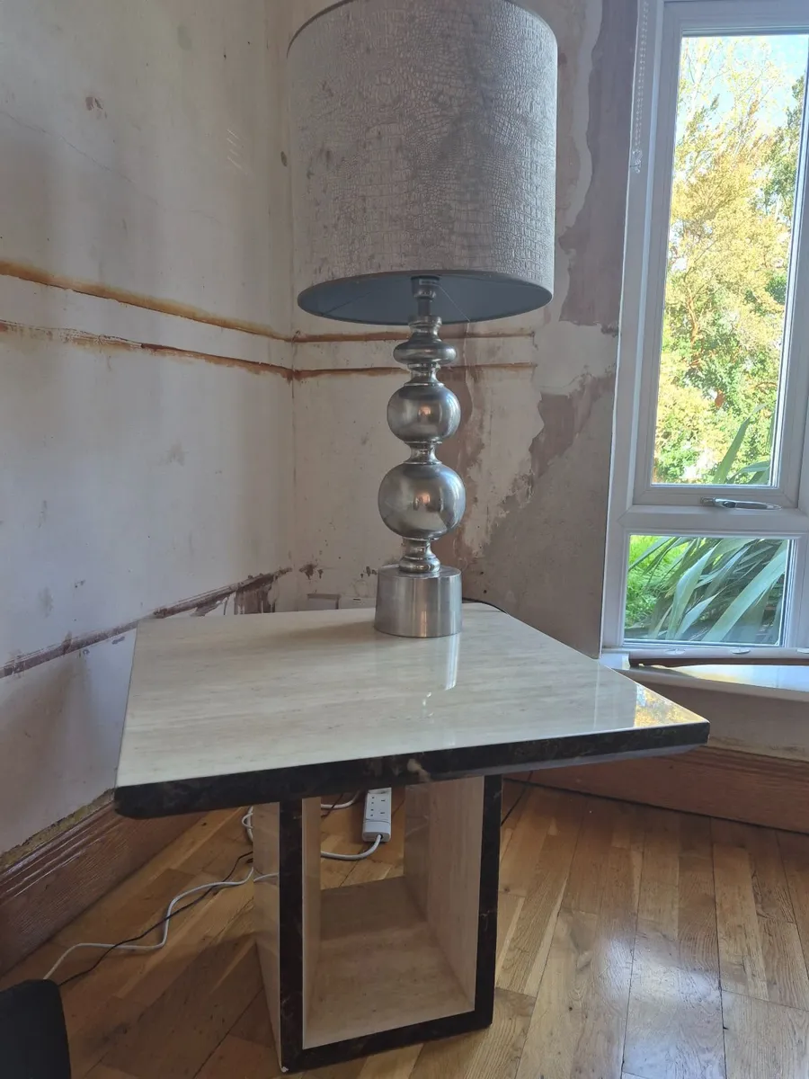 Stunning Marble table - Image 1