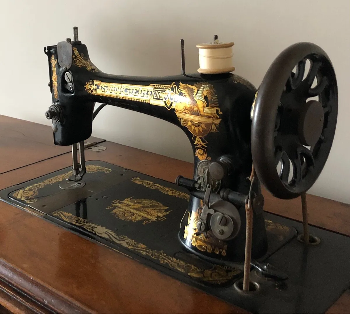 Singer Sewing Machine - Image 1