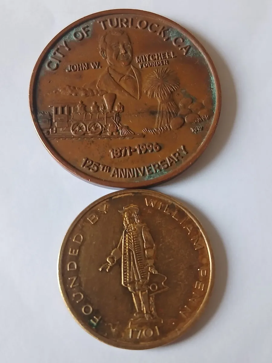 Coins / tokens - Image 1