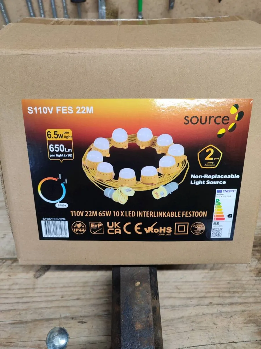 Industrial Lighting 110V 22M 65W LED Interlinkable - Image 1