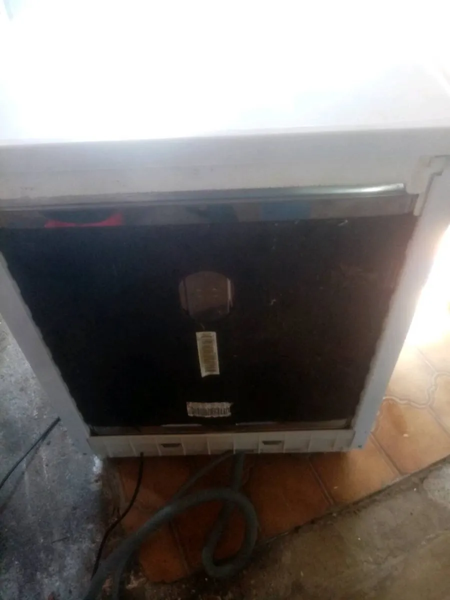 INDESIT dishwasher (as new) - Image 4