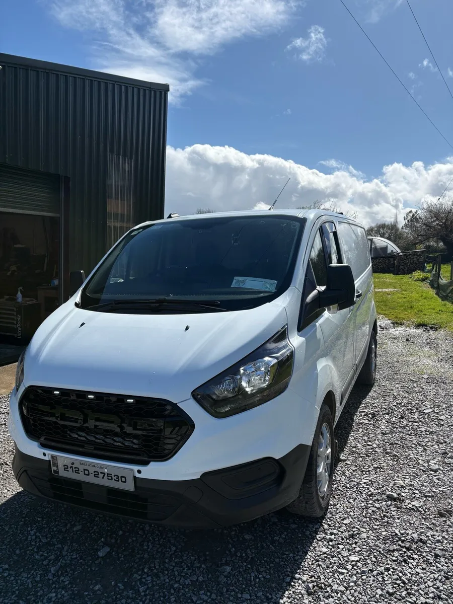 Ford Transit Custom 2021 2.0L - Image 2