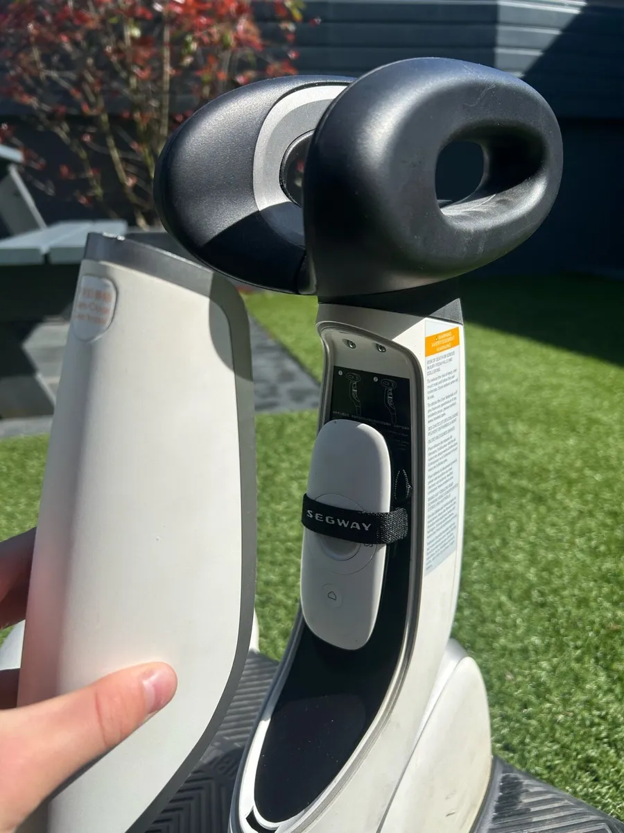 Segway ninebot hoverboard - Image 2