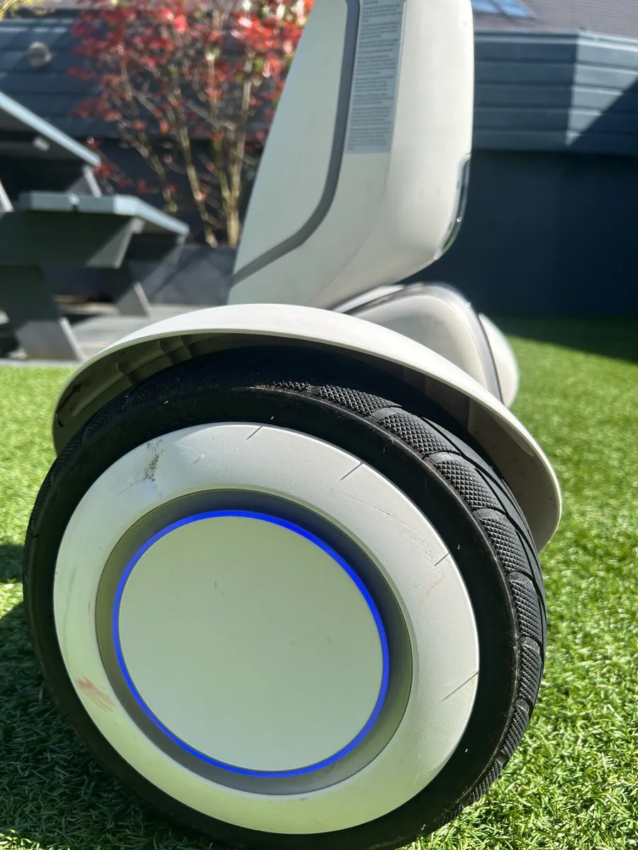Segway ninebot hoverboard - Image 4