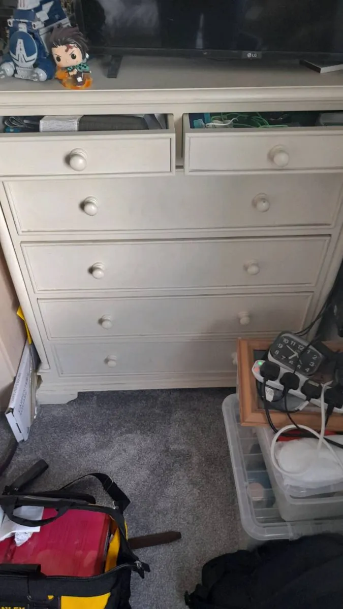 Bedroom furniture - Image 3