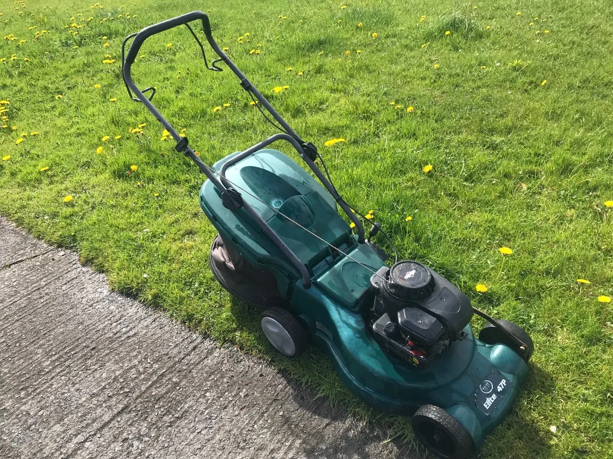 Briggs and stration Lawnmower - Image 1