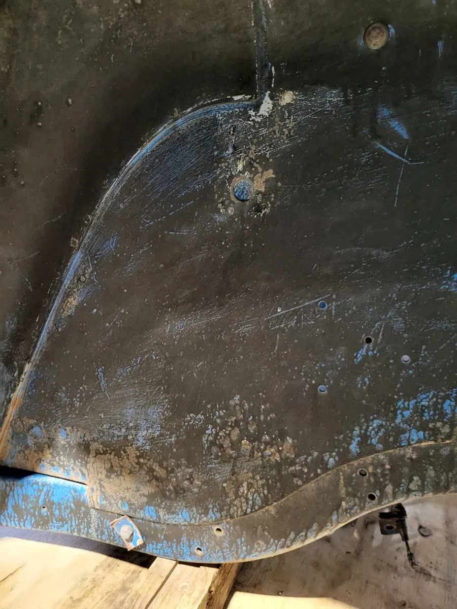 Ford Q Cab - Image 3