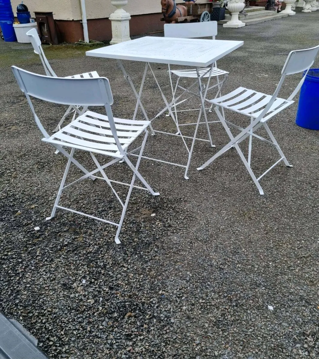 Folding metal table and 4 chairs - Image 4
