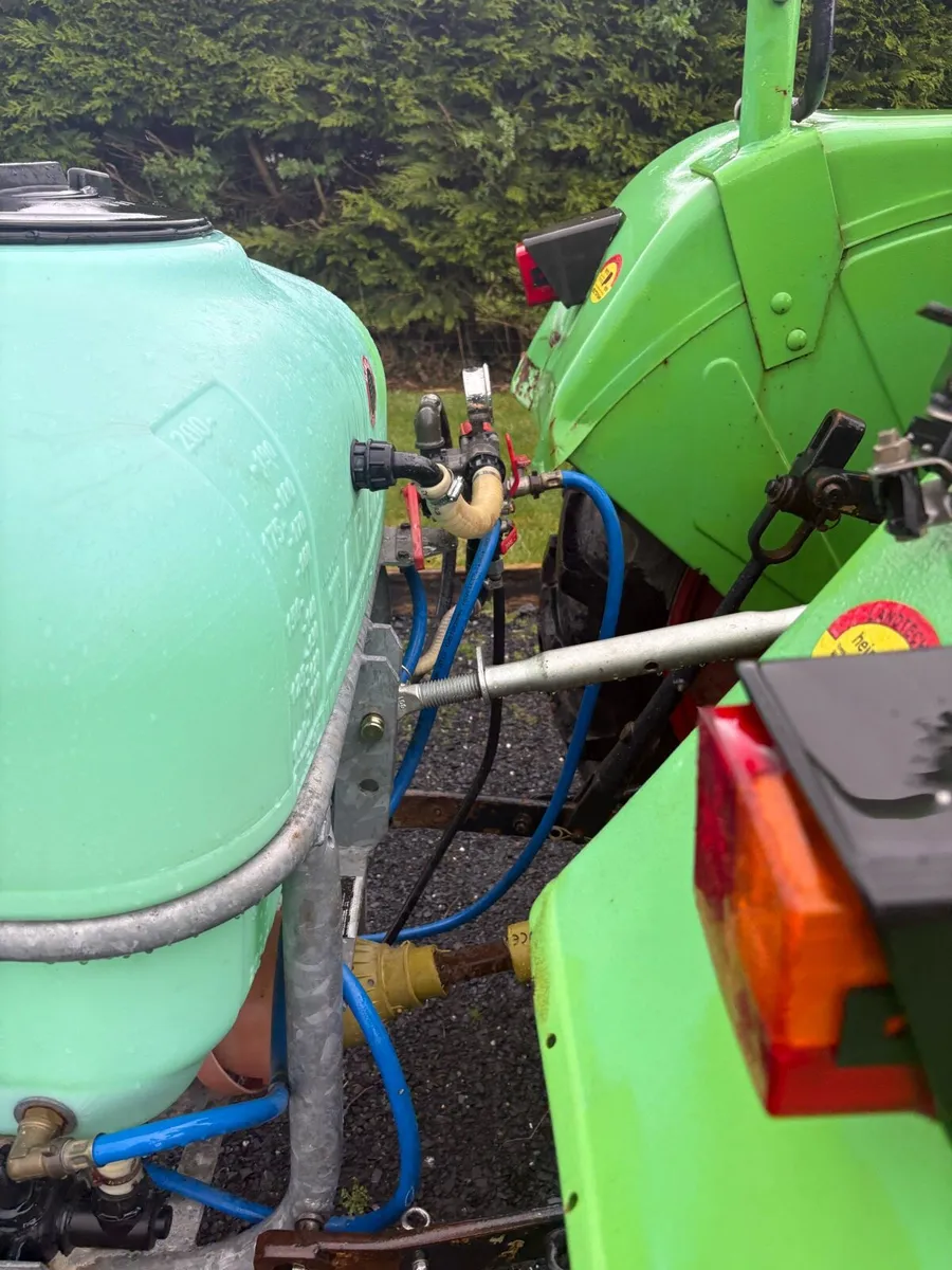 200 lt sprayer for sale - Image 2