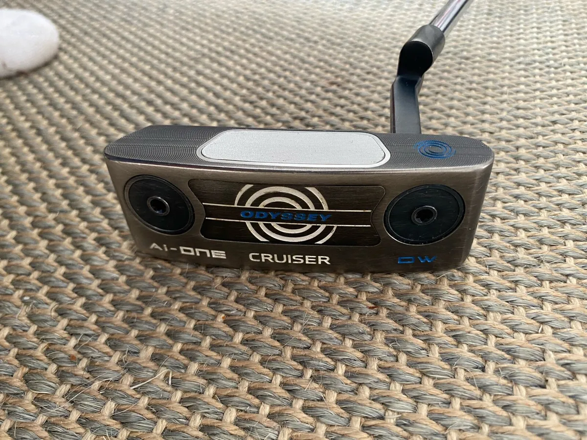 Golf putter - Image 1