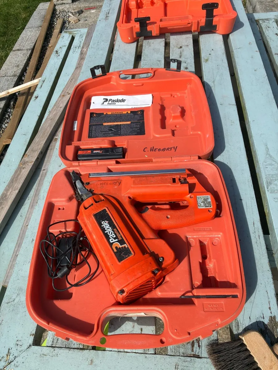 2x Paslode Nail Guns - Image 2