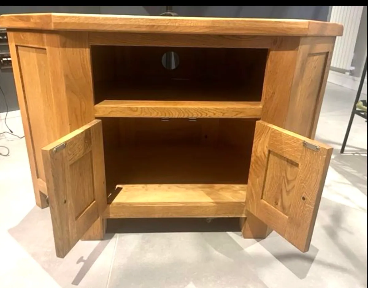 Solid oak tv corner unit - Image 2