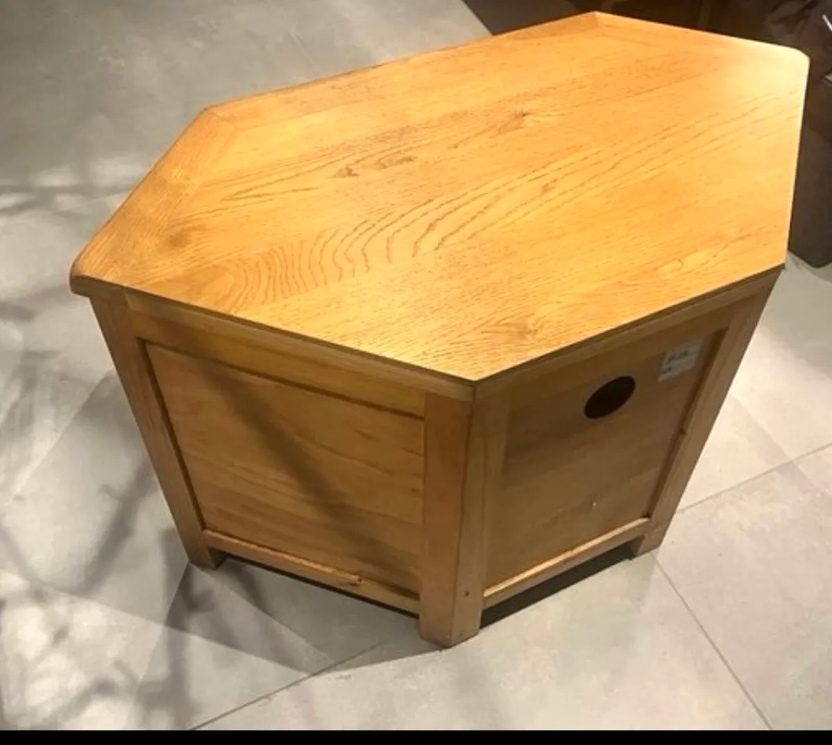 Solid oak tv corner unit - Image 3