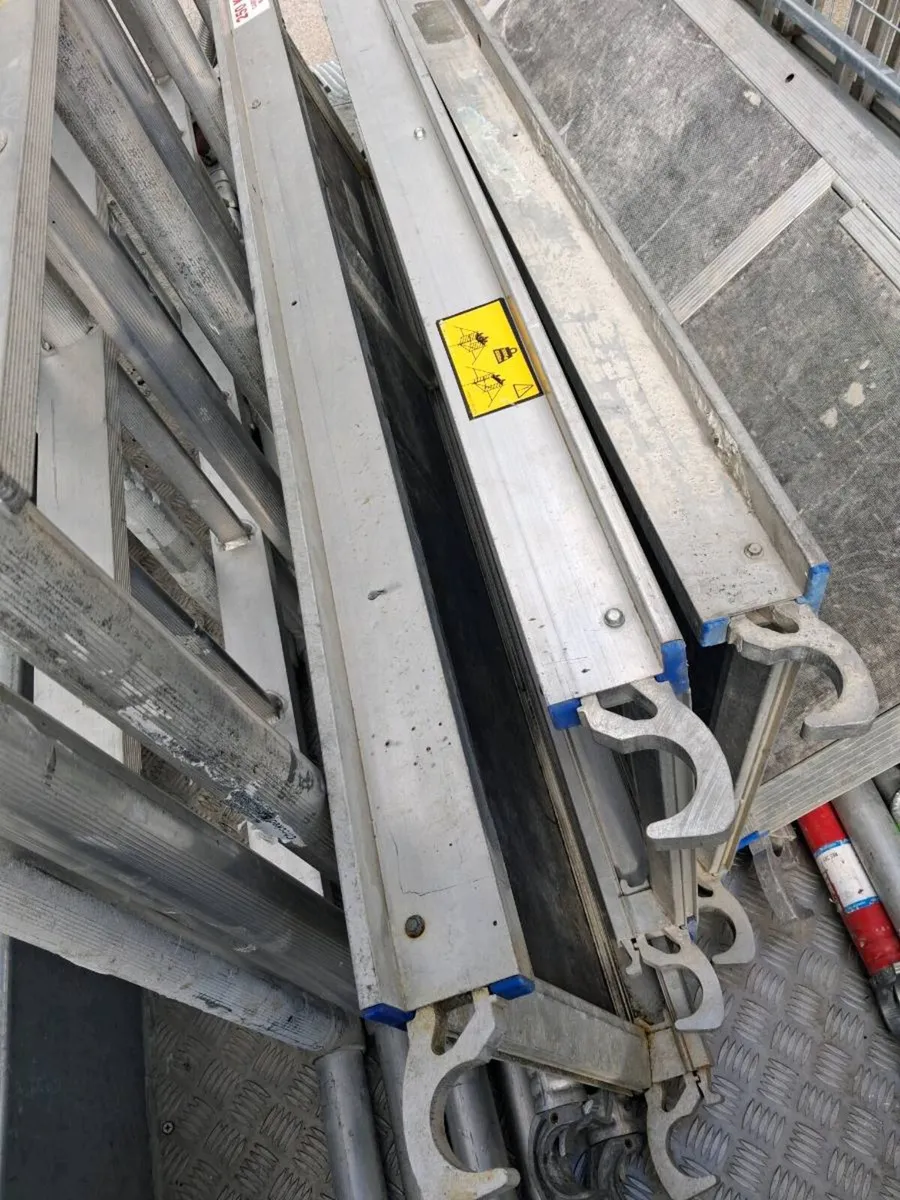 Tower scaffolding - Image 3