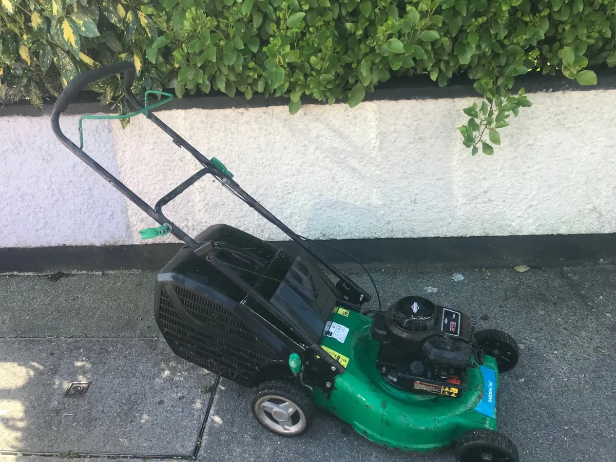 Briggs and stration Lawnmower - Image 1