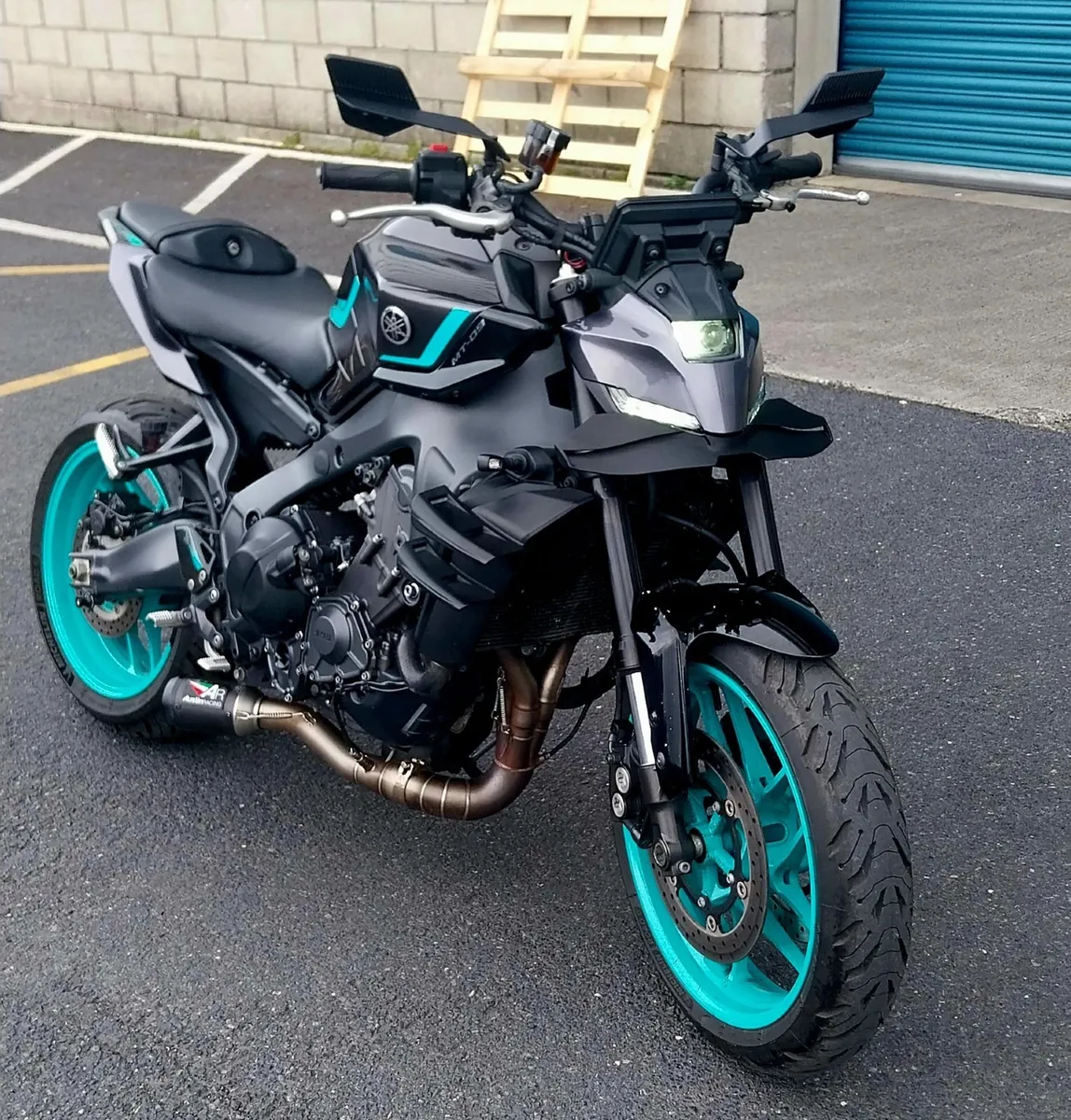 24 YAMAHA MT09 - Image 1