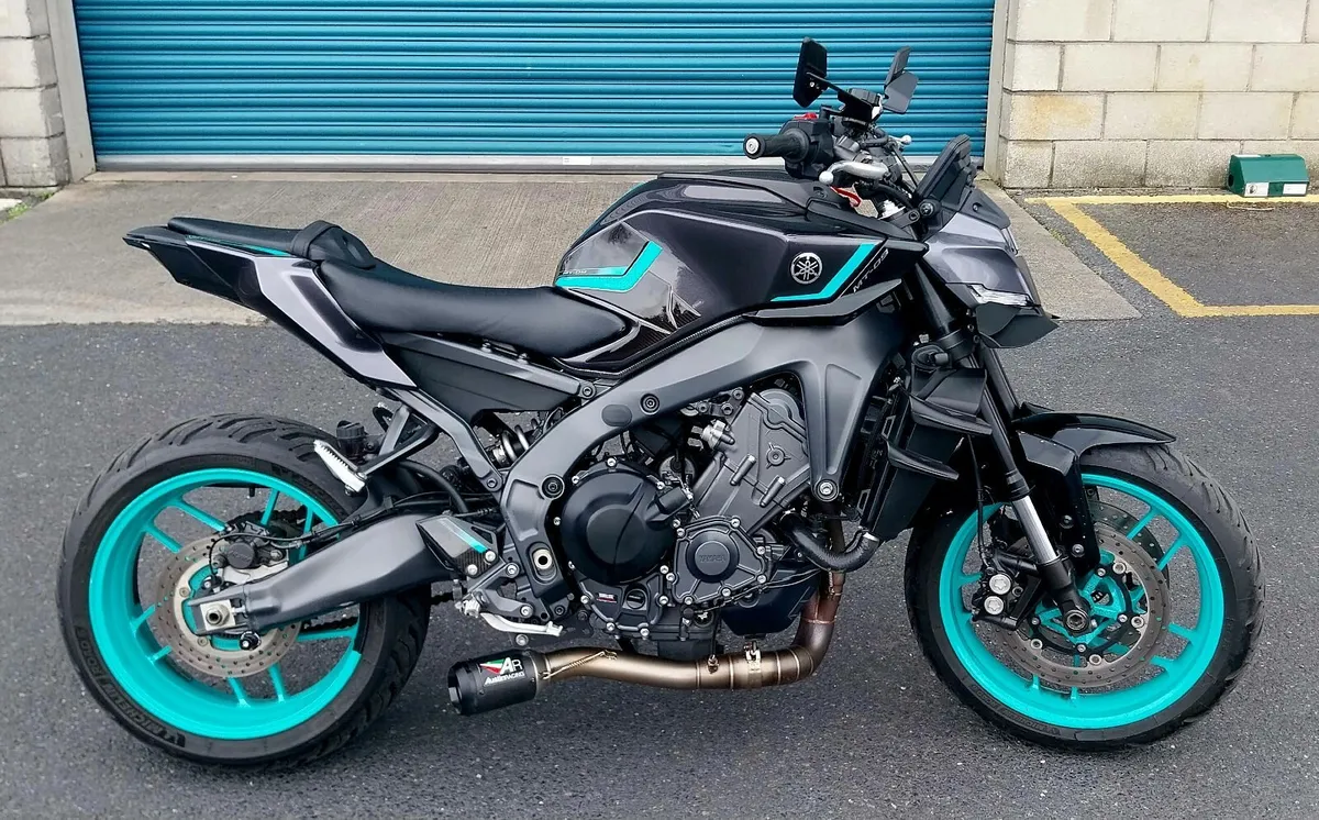 24 YAMAHA MT09 - Image 3
