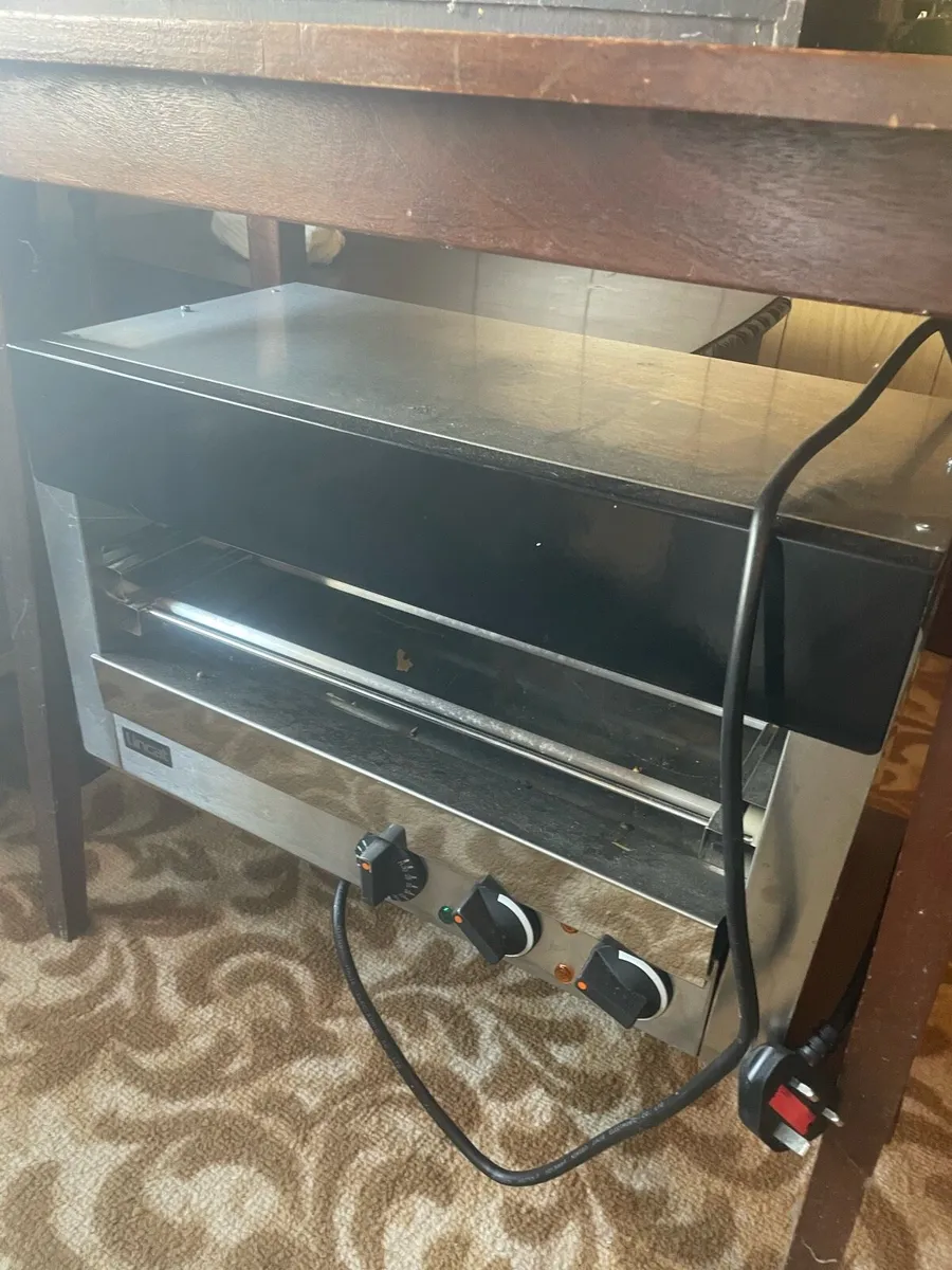 Sandwich toaster - Image 1