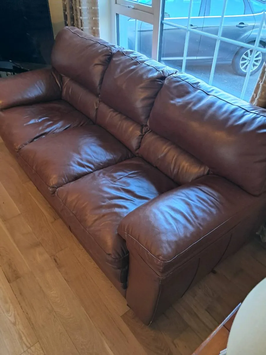 Suite of furniture for sale - Image 1