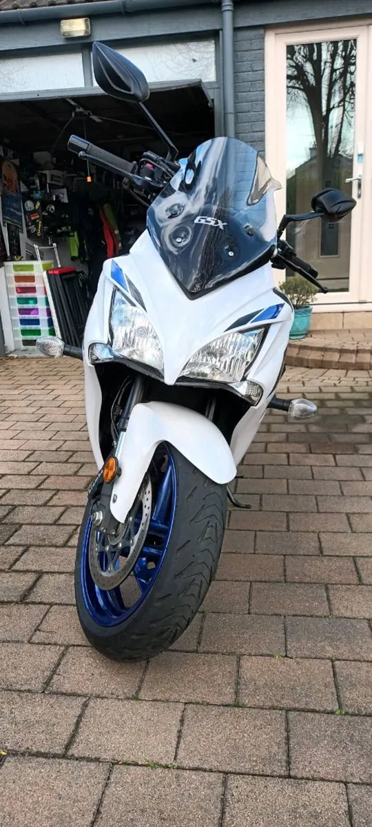 Suzuki GSXS 1000F - Image 3