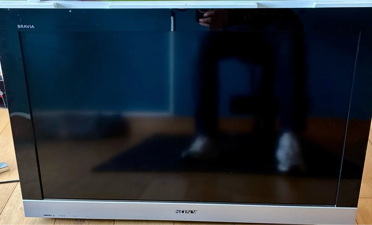 Sony 32” TV - Image 1
