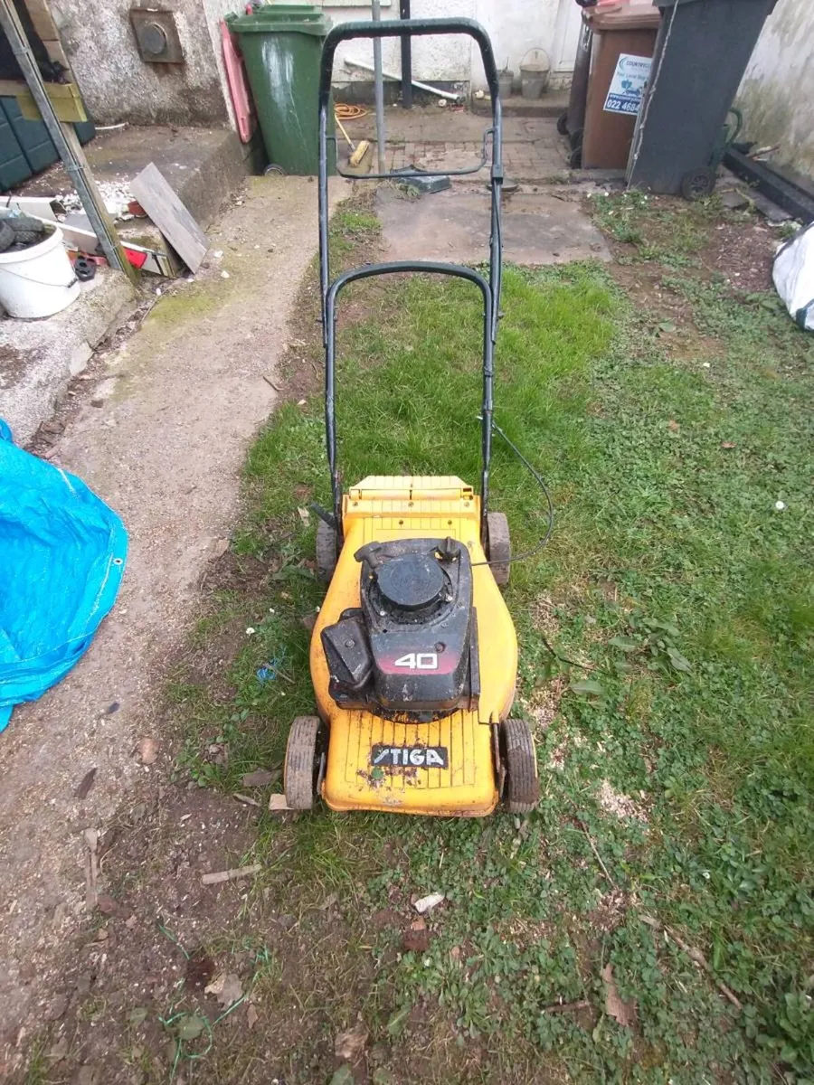 Tiga petrol lawnmower - Image 4