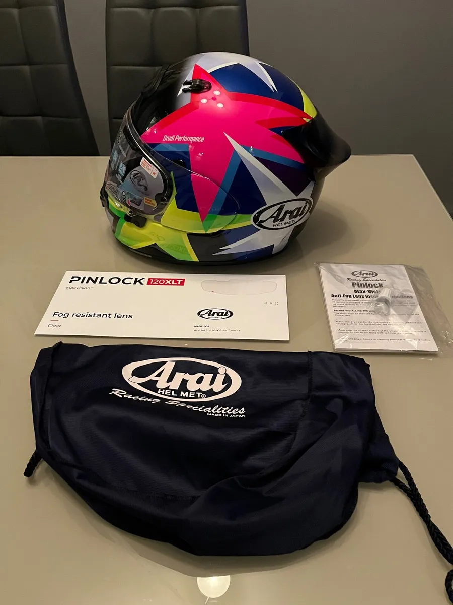 Arai quantic helmet - Image 2
