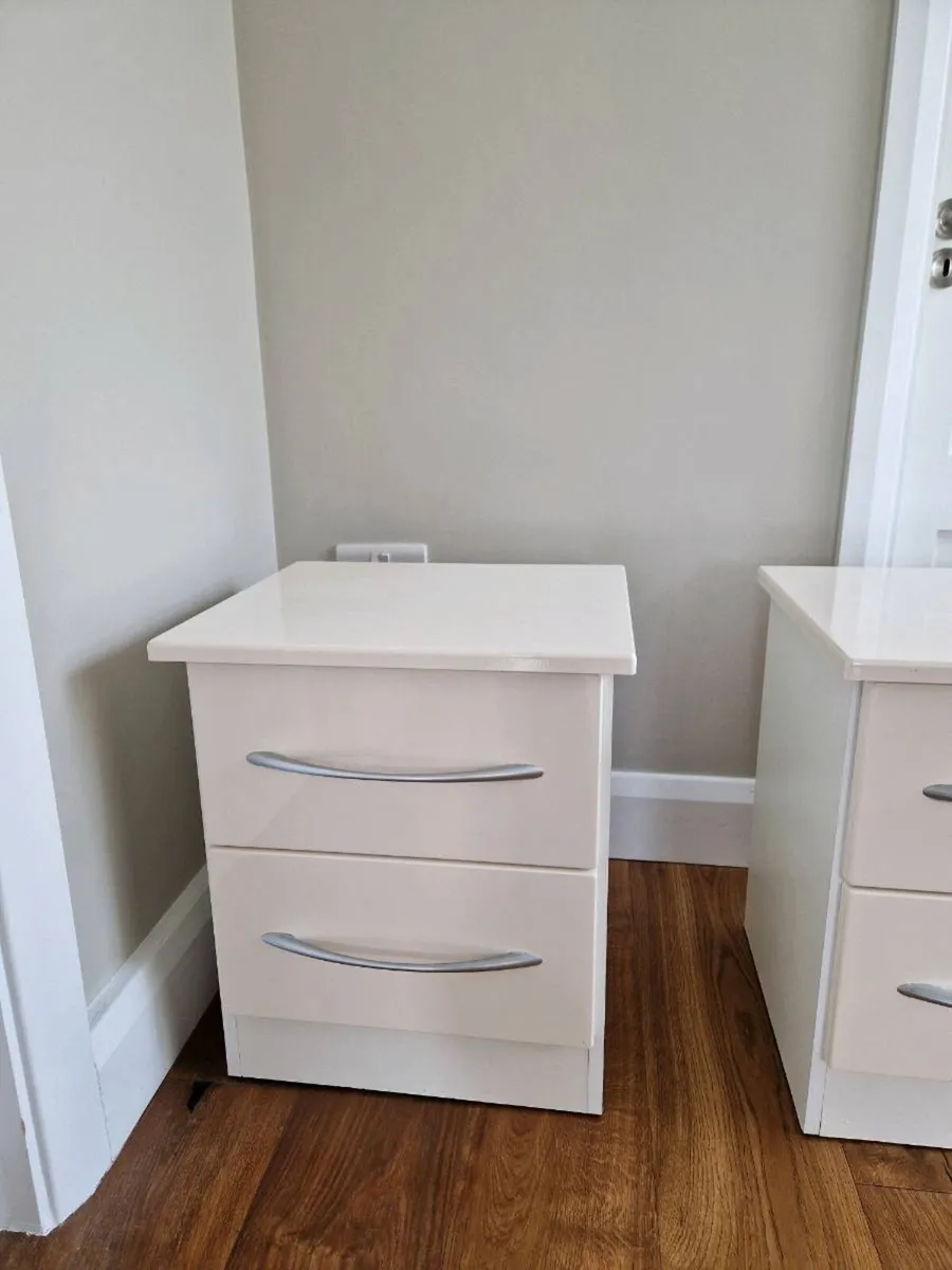 Bed side lockers - Image 3