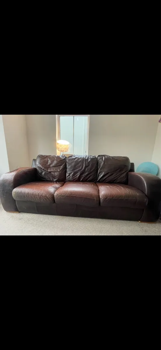 Leather 3 piece suite - Image 1