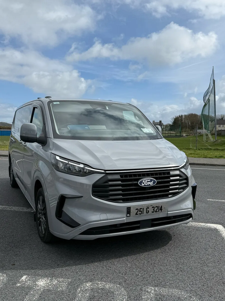 Ford Transit custom - Image 1